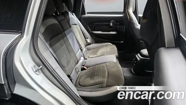 Mini Clubman 2021 — фото 18