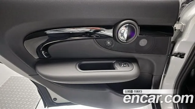 Mini Clubman 2021 — фото 15