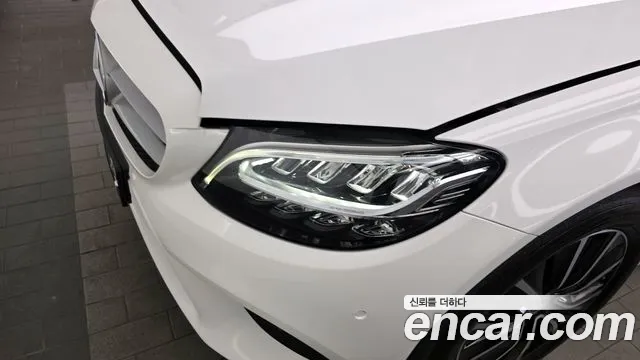 Mercedes-Benz C-Class 2020 — фото 8