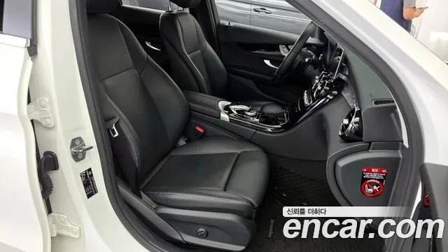 Mercedes-Benz C-Class 2020 — фото 16