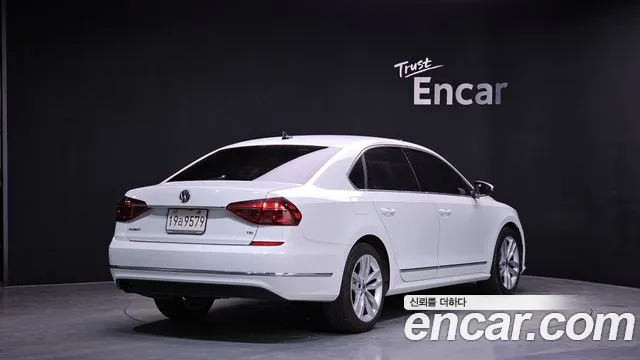 Volkswagen Passat 2018 — фото 2