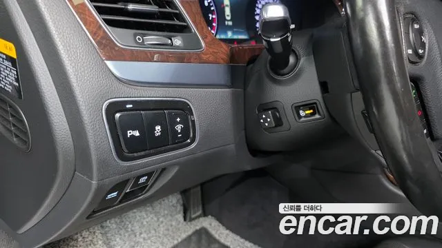 Hyundai Equus 2014 — фото 11