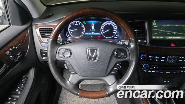 Hyundai Equus 2014 — фото 12