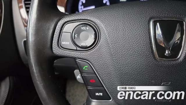 Hyundai Equus 2014 — фото 20
