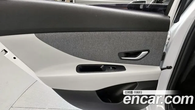 Hyundai AVANTE 2022 — фото 15
