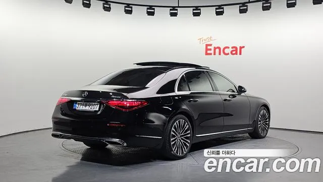 Mercedes-Benz S-Class 2022 — фото 2