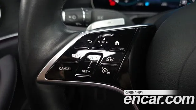 Mercedes-Benz E-Class 2023 — фото 17