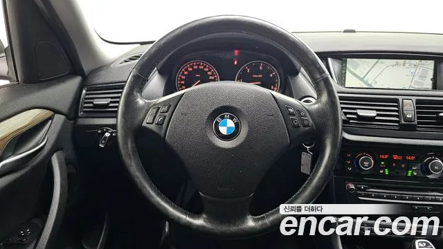 BMW X1 2014 — фото 14