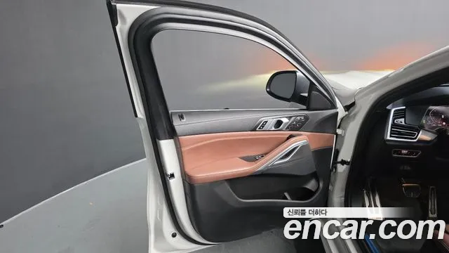 BMW X6 2022 — фото 14