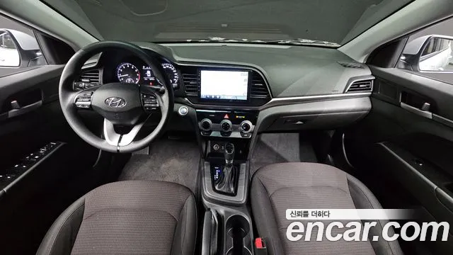 Hyundai AVANTE 2020 — фото 10
