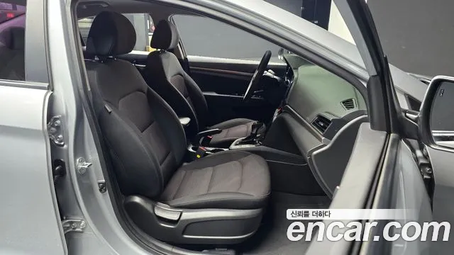 Hyundai AVANTE 2020 — фото 13