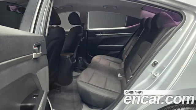Hyundai AVANTE 2020 — фото 18