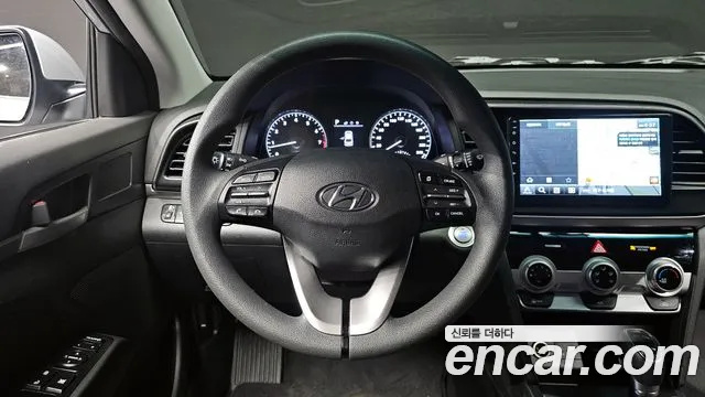 Hyundai AVANTE 2020 — фото 19