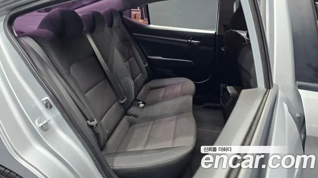 Hyundai AVANTE 2020 — фото 16