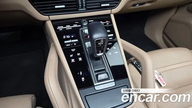 Porsche Cayenne 2021 — фото 12