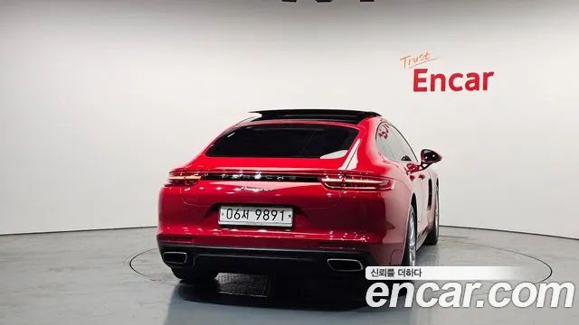 Porsche Panamera 2018 — фото 4