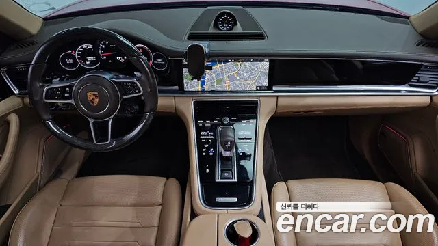 Porsche Panamera 2018 — фото 10