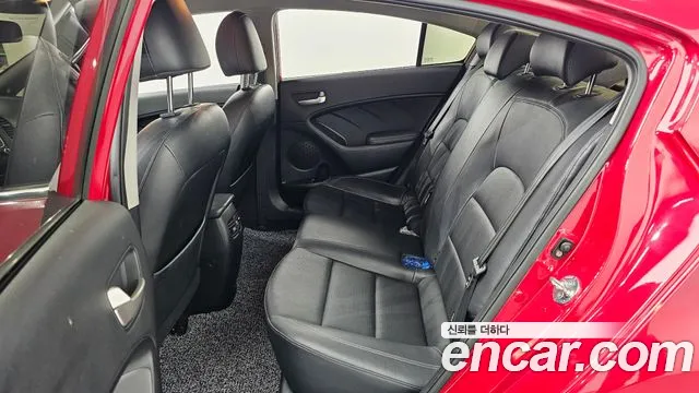 Kia K3 2015 — фото 18