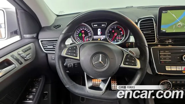 Mercedes-Benz GLE-Class 2017 — фото 12