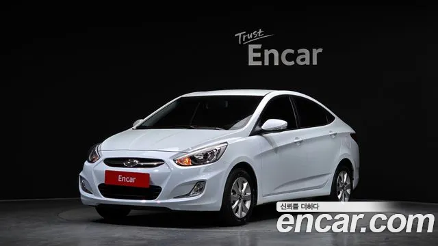 Hyundai Accent 2015 — фото 1