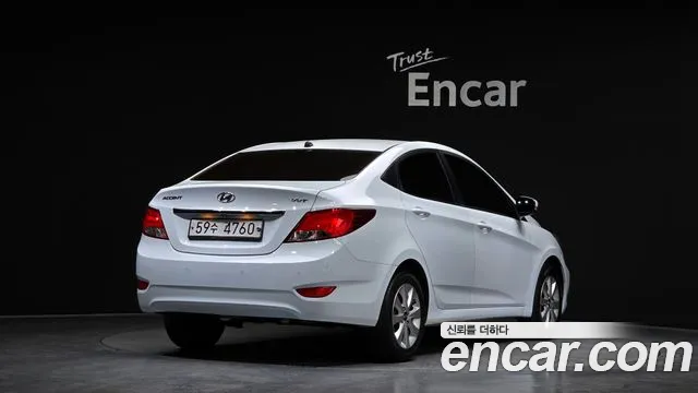 Hyundai Accent 2015 — фото 2