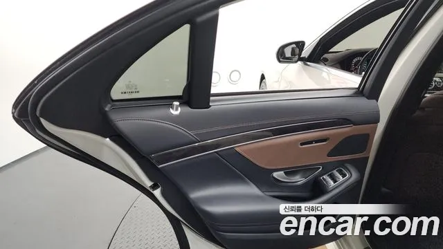 Mercedes-Benz S-Class 2020 — фото 15