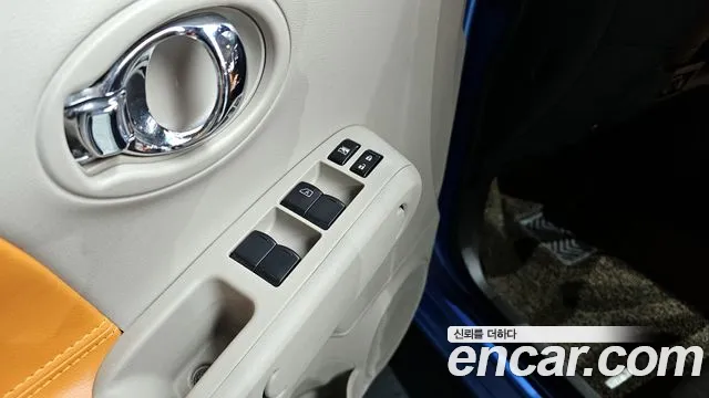 Nissan Cube 2012 — фото 13