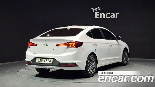 Hyundai AVANTE 2019 — фото 2