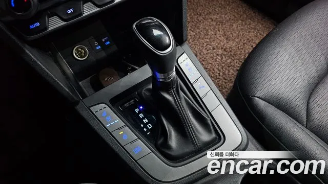 Hyundai AVANTE 2019 — фото 12