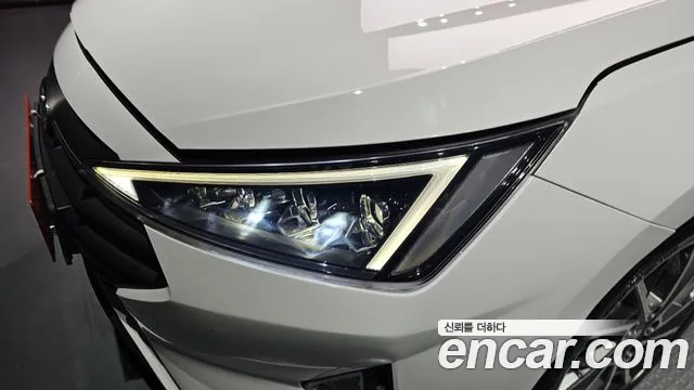 Hyundai AVANTE 2019 — фото 8