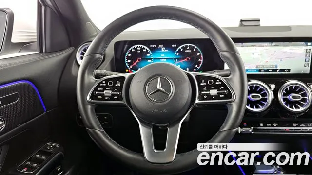 Mercedes-Benz GLA-Class 2021 — фото 13