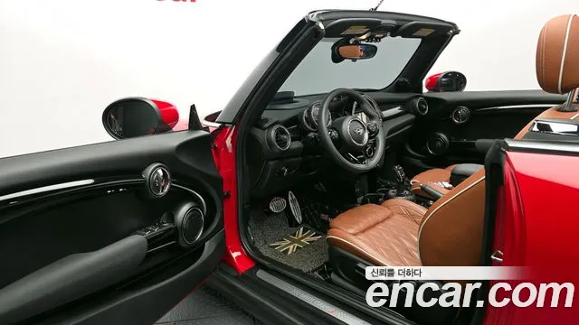 Mini Cooper Convertible 2020 — фото 13
