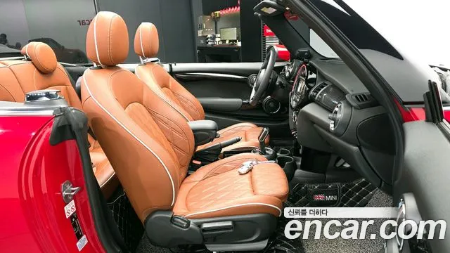 Mini Cooper Convertible 2020 — фото 16