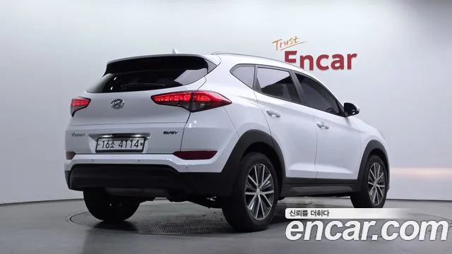 Hyundai Tucson 2016 — фото 2