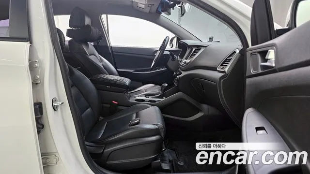 Hyundai Tucson 2016 — фото 16