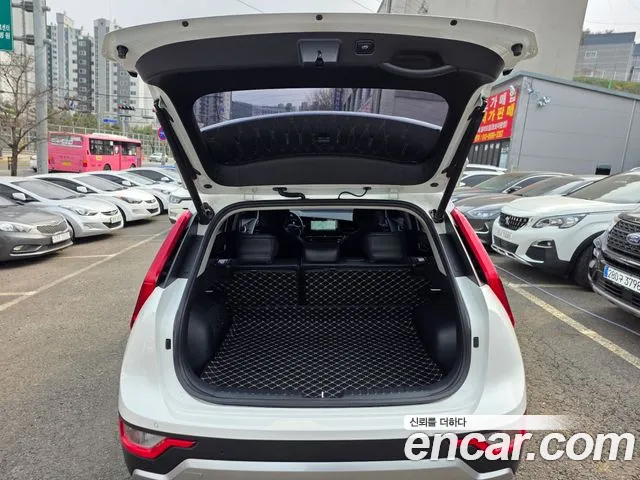 Kia Niro 2024 — фото 13