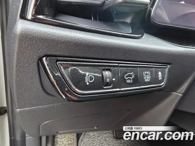 Kia Niro 2024 — фото 15