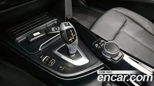 BMW 3-Series 2016 — фото 12