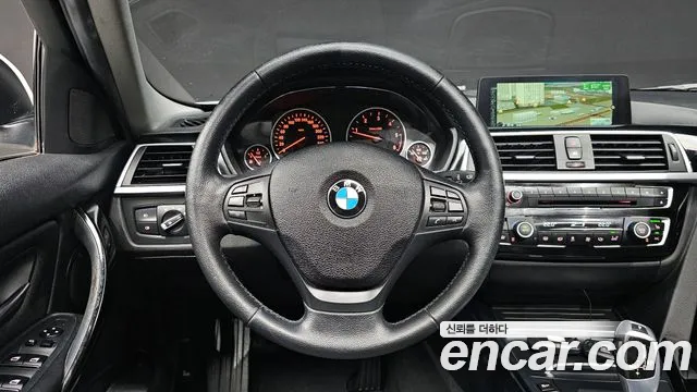 BMW 3-Series 2016 — фото 18