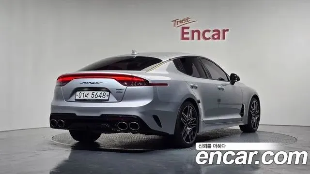 Kia Stinger 2018 — фото 1