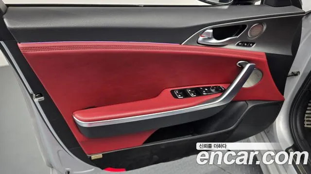 Kia Stinger 2018 — фото 14