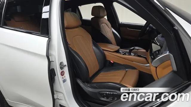 BMW X6 2015 — фото 12