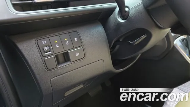 Hyundai Staria 2023 — фото 15