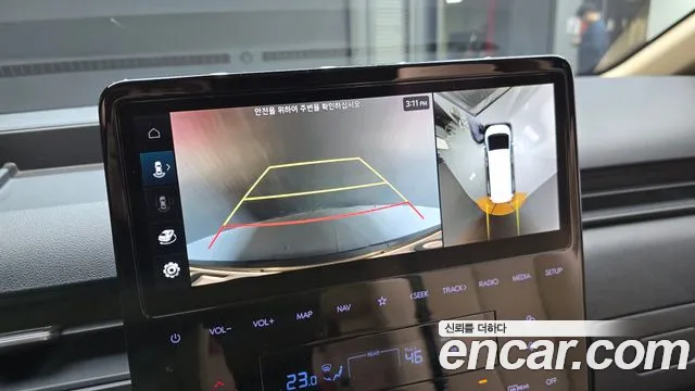 Hyundai Staria 2023 — фото 17