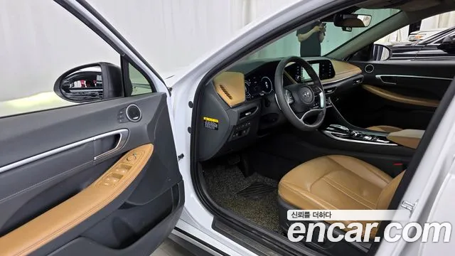 Hyundai Sonata 2021 — фото 10