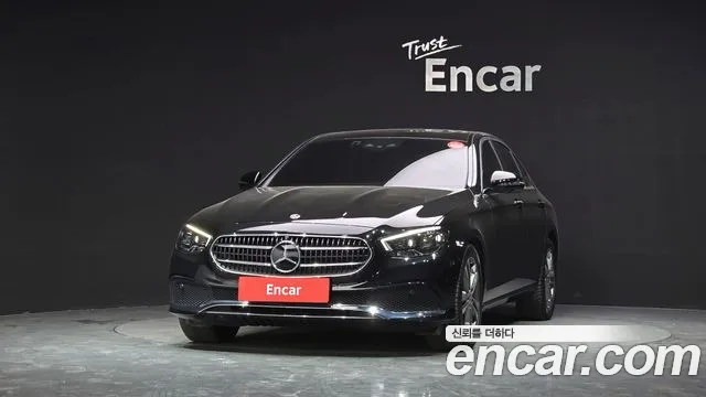 Mercedes-Benz E-Class 2022 — фото 3