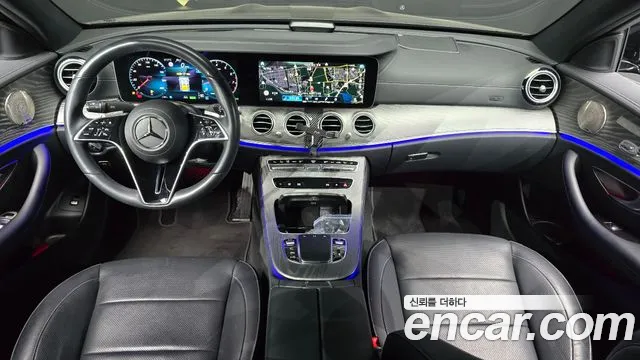 Mercedes-Benz E-Class 2022 — фото 10