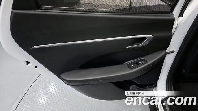 Hyundai Sonata 2020 — фото 15