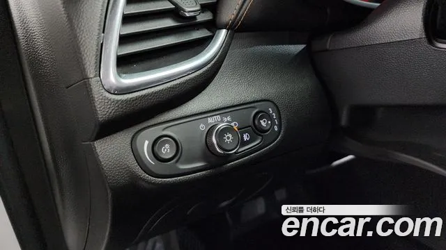 ChevroletGMDaewoo Trax 2017 — фото 19
