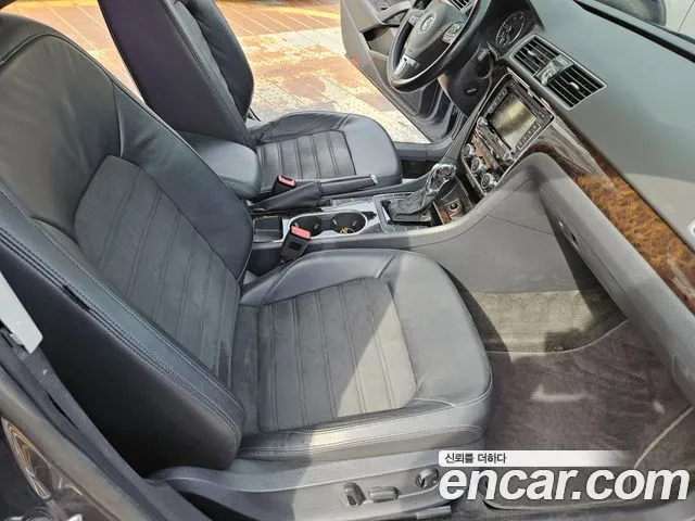 Volkswagen Passat 2015 — фото 12